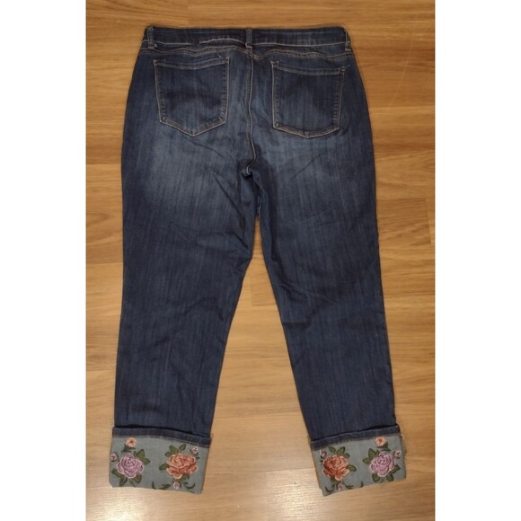 STITCH STAR JEANS Women's 14 Embroidered Floral Boho Cropped 34x24 - Picture 2 of 10